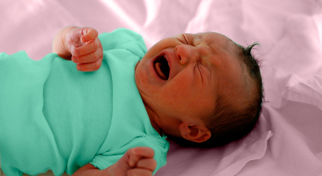 Coliques du nourrisson : symptômes et traitement
